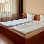 Veronika Отель 3*