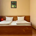 Отель Veronika 3*