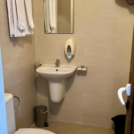Ξενοδοχείο Veronika 3*